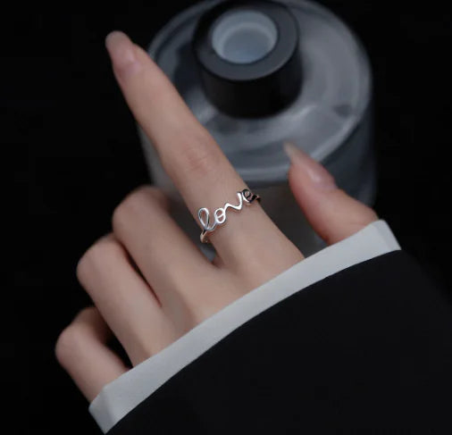 S925 Sterling Silver Heart-shaped LOVE Ring - Ramshackle Shack